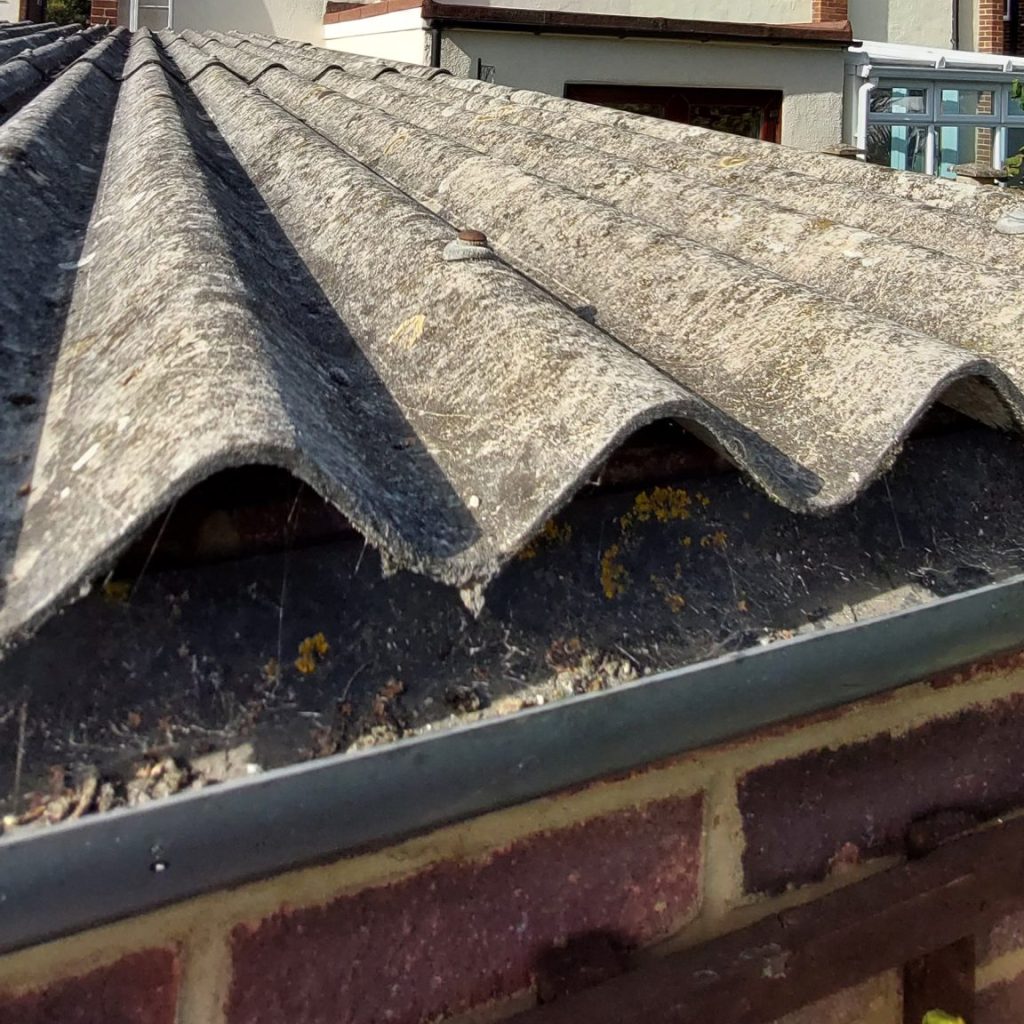 Asbestos corrugated sheeting